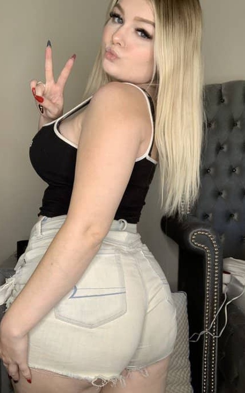 Experience Unforgettable Moments with Corvo Lux Escorts Today