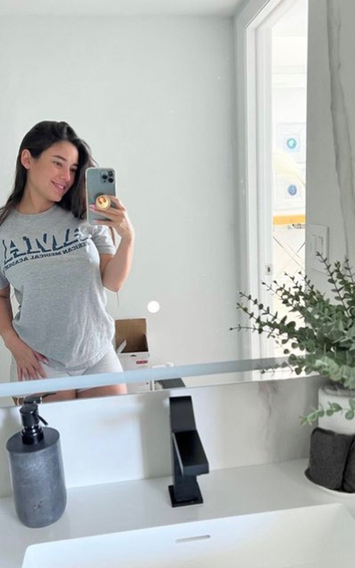 Experience Unforgettable Moments with Vivian Shadow Tonight